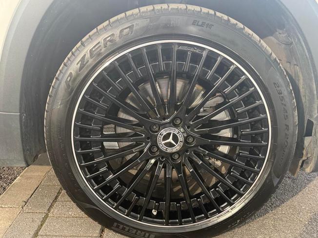 MERCEDES-BENZ Eqb Photo 6