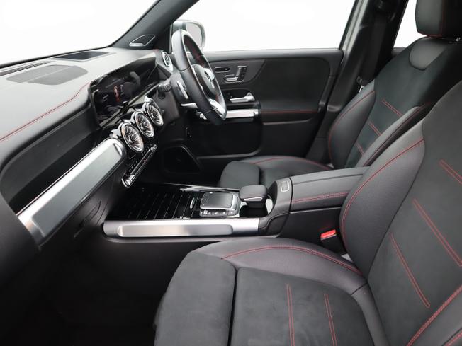 MERCEDES-BENZ Eqb Photo 19