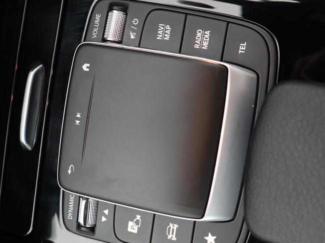 MERCEDES-BENZ Eqb Photo 24