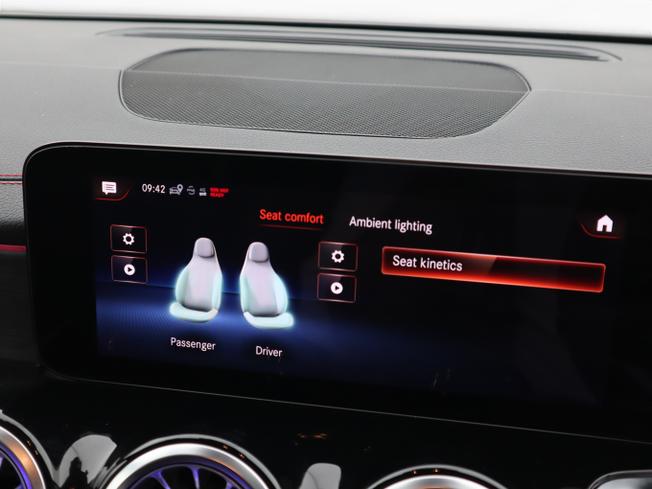 MERCEDES-BENZ Eqb Photo 29