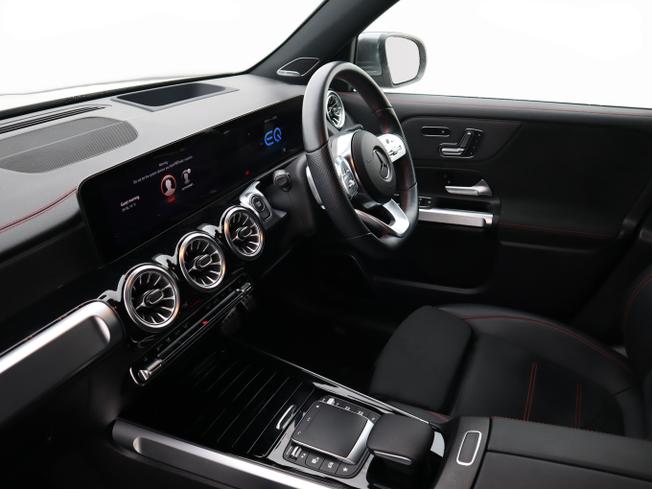 MERCEDES-BENZ Eqb Photo 3