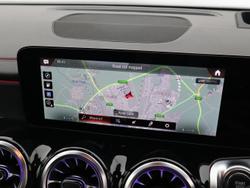 MERCEDES-BENZ Eqb Photo 5