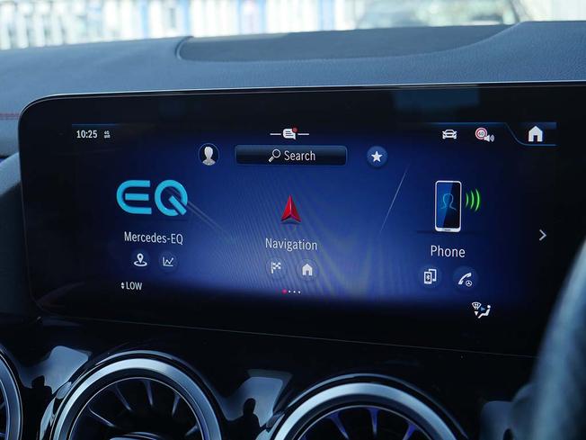 MERCEDES-BENZ Eqa Photo 20