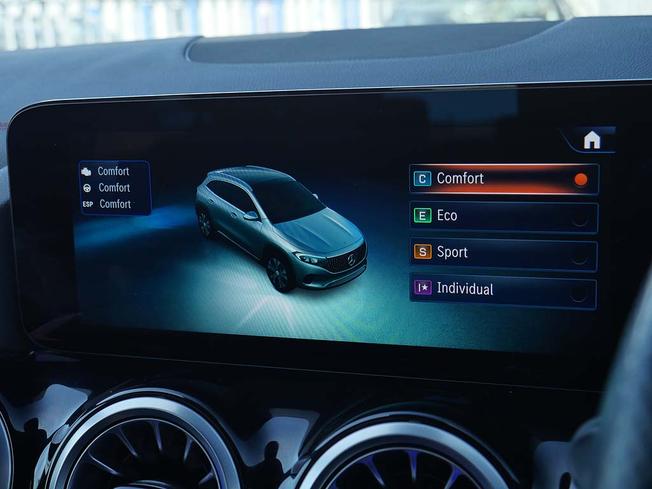MERCEDES-BENZ Eqa Photo 24