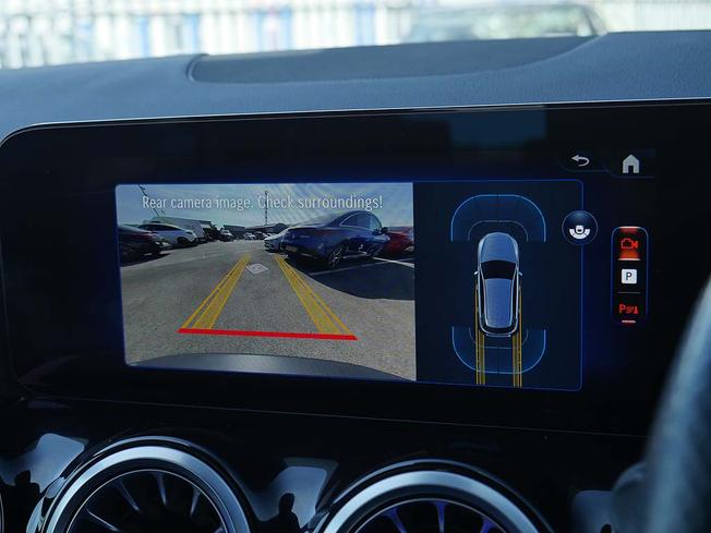 MERCEDES-BENZ Eqa Photo 25