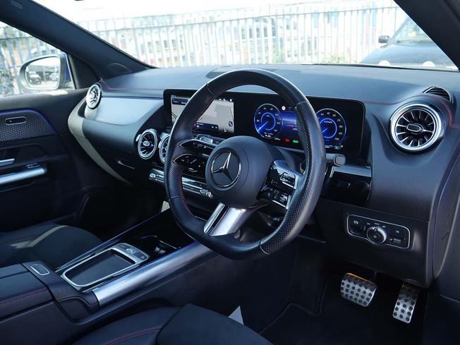 MERCEDES-BENZ Eqa Photo 32