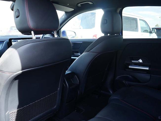 MERCEDES-BENZ Eqa Photo 36