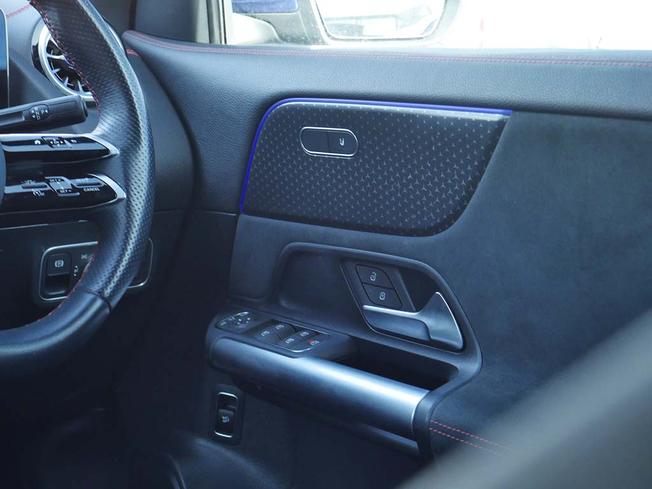 MERCEDES-BENZ Eqa Photo 39
