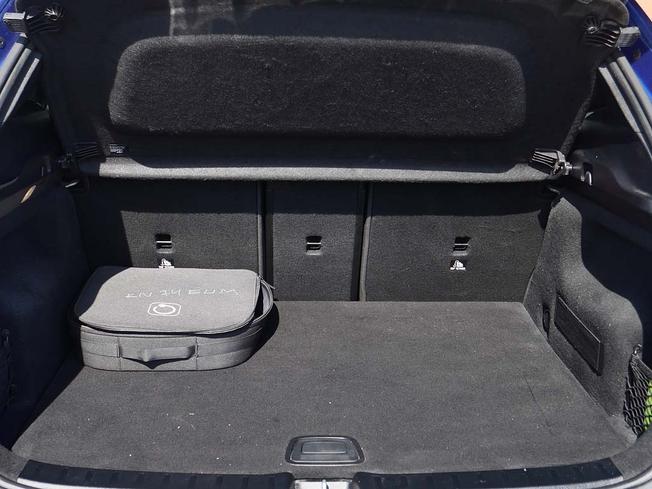 MERCEDES-BENZ Eqa Photo 9