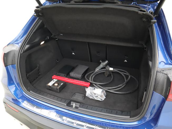 Mercedes-Benz Eqa Photo 9