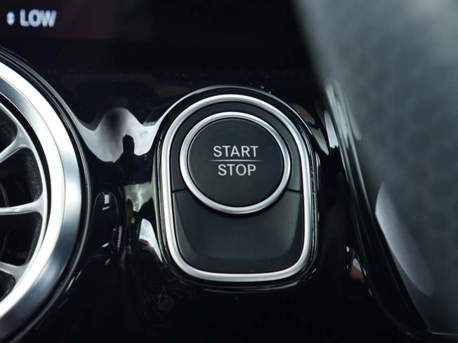 MERCEDES-BENZ Eqa Photo 16