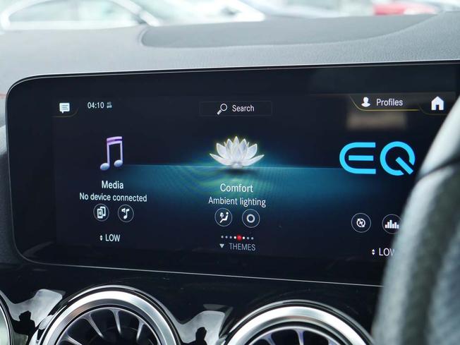 MERCEDES-BENZ Eqa Photo 18