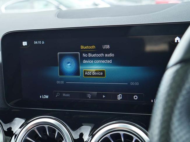 MERCEDES-BENZ Eqa Photo 20