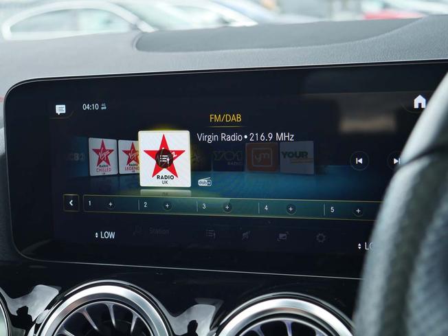 MERCEDES-BENZ Eqa Photo 21
