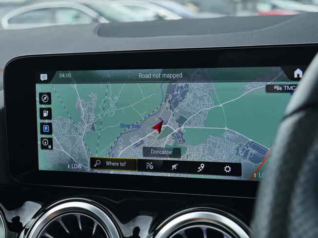 MERCEDES-BENZ Eqa Photo 22