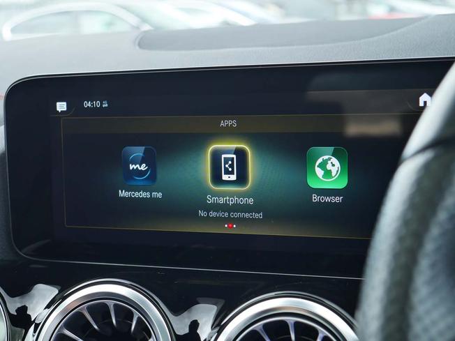 MERCEDES-BENZ Eqa Photo 23