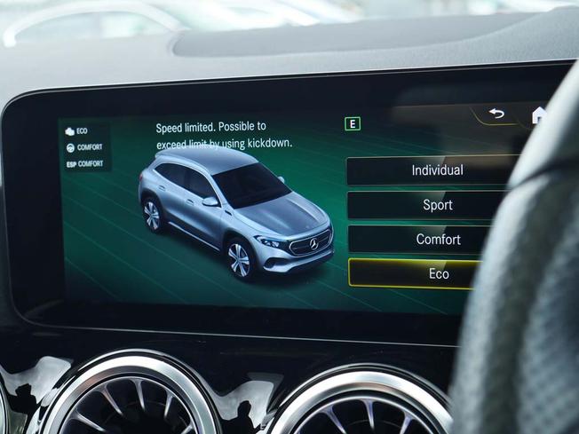 MERCEDES-BENZ Eqa Photo 26