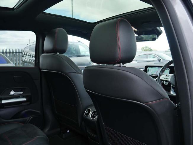 MERCEDES-BENZ Eqa Photo 35