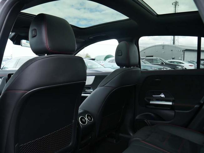 MERCEDES-BENZ Eqa Photo 37