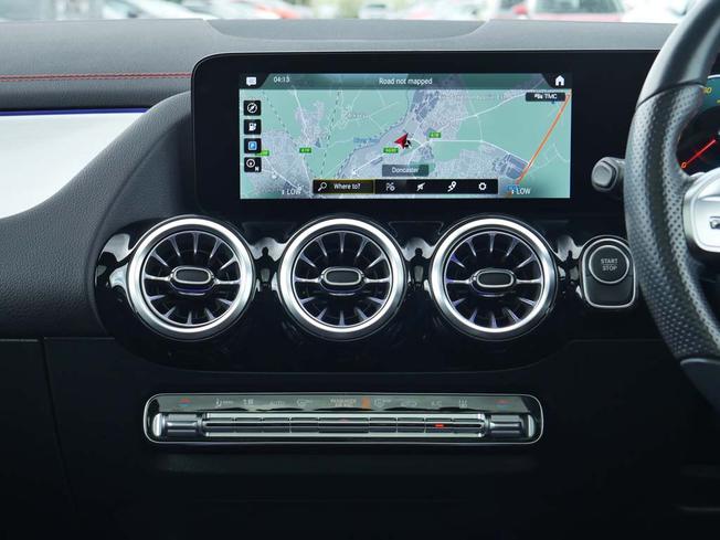 MERCEDES-BENZ Eqa Photo 42