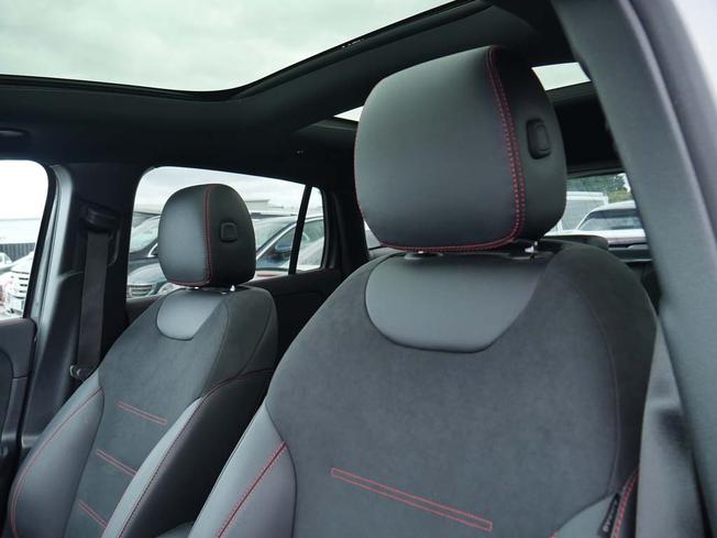 MERCEDES-BENZ Eqa Photo 45