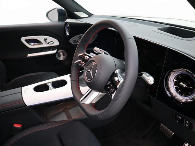 Mercedes-Benz Glb Photo 11