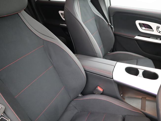 Mercedes-Benz Glb Photo 12