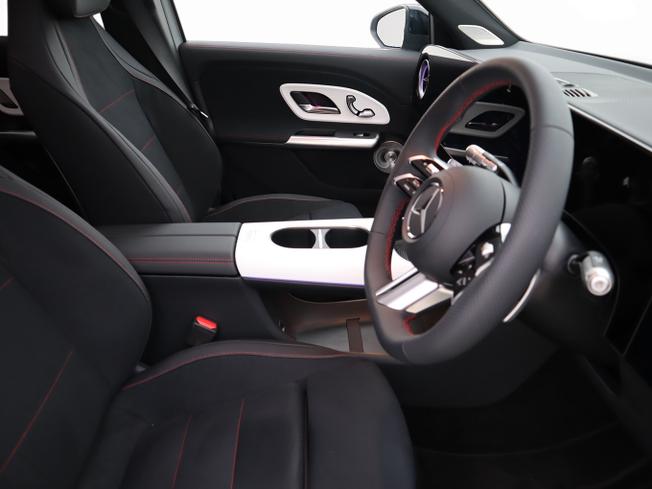 Mercedes-Benz Glb Photo 13