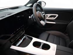 MERCEDES-BENZ Glb Photo 3