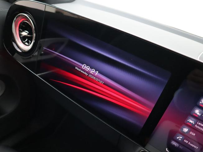 MERCEDES-BENZ Glb Photo 33