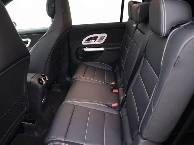 MERCEDES-BENZ Glb Photo 8