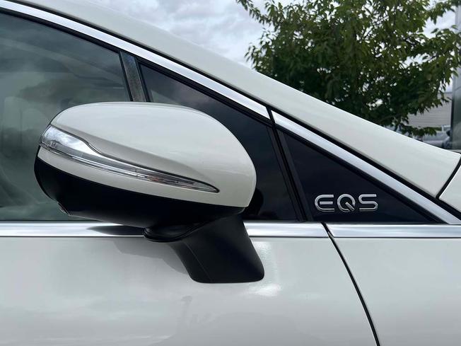 MERCEDES-BENZ Eqs Photo 15