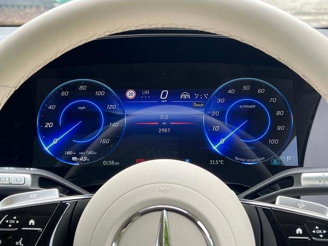 MERCEDES-BENZ Eqs Photo 4
