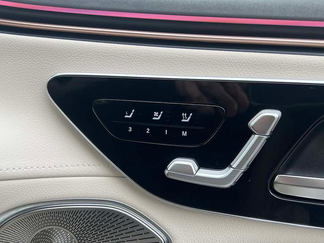 MERCEDES-BENZ Eqs Photo 43