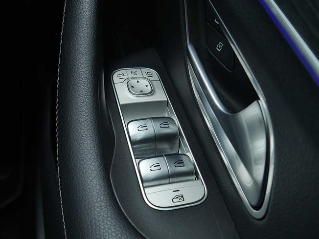 MERCEDES-BENZ Gle Photo 16