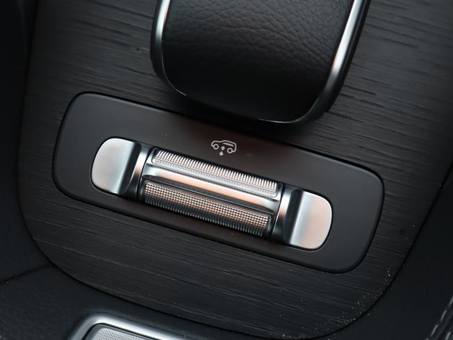 MERCEDES-BENZ GLE Photo 25