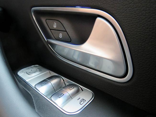 MERCEDES-BENZ GLE Photo 31