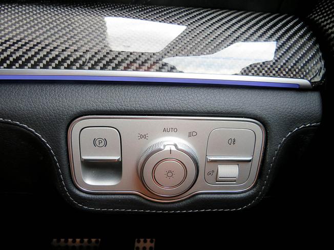 MERCEDES-BENZ GLE Photo 32
