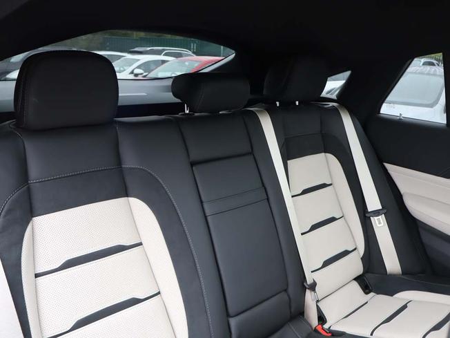 MERCEDES-BENZ Gle Photo 8