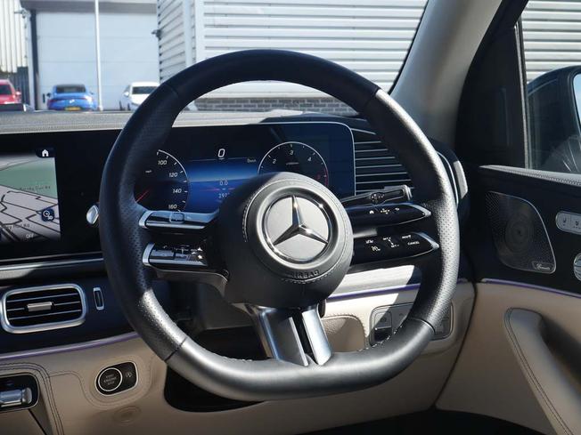 MERCEDES-BENZ Gls Photo 46