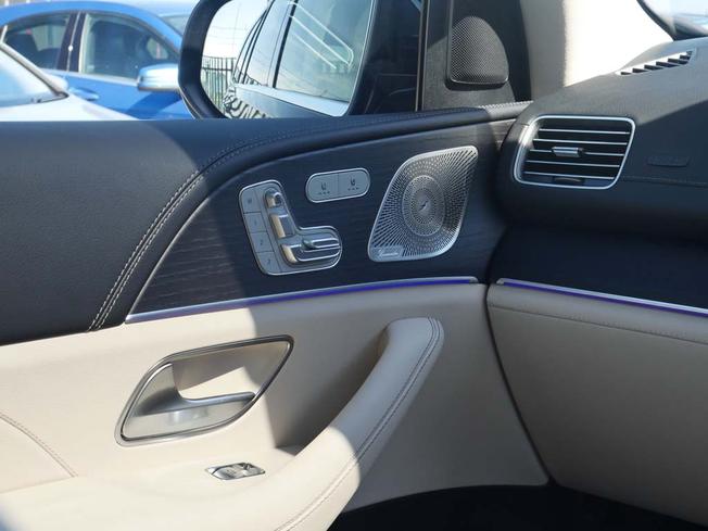 MERCEDES-BENZ Gls Photo 48
