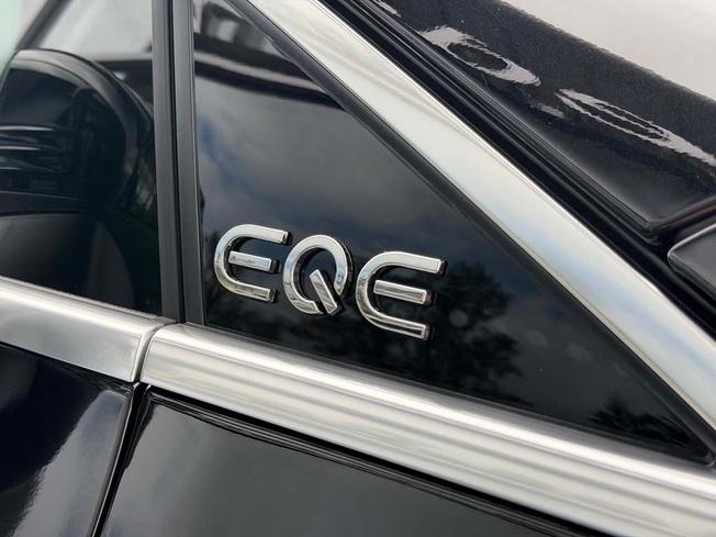 MERCEDES-BENZ Eqe Photo 14