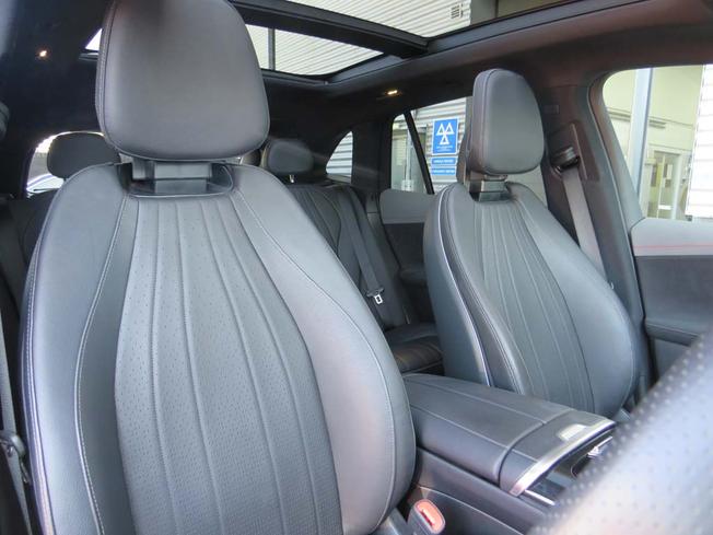 MERCEDES-BENZ Eqe Photo 16