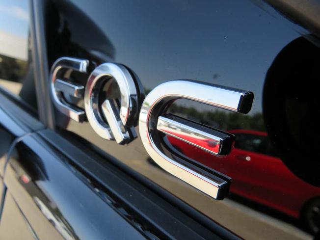 MERCEDES-BENZ Eqe Photo 25