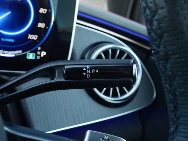 Mercedes-Benz Eqe Photo 14