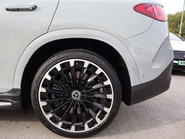 MERCEDES-BENZ Eqe Photo 14