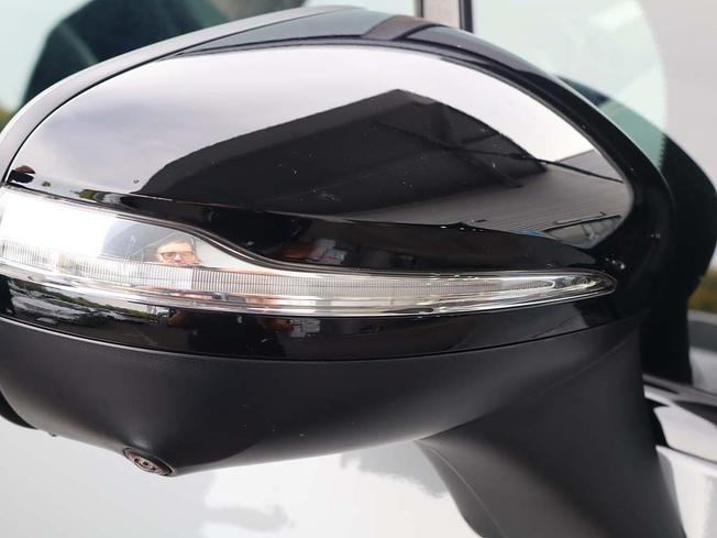 MERCEDES-BENZ Eqe Photo 27