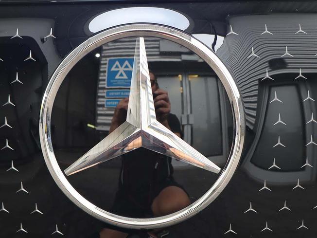 MERCEDES-BENZ Eqe Photo 30