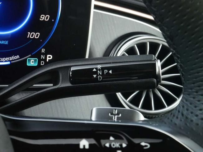 Mercedes-Benz Eqe Photo 15