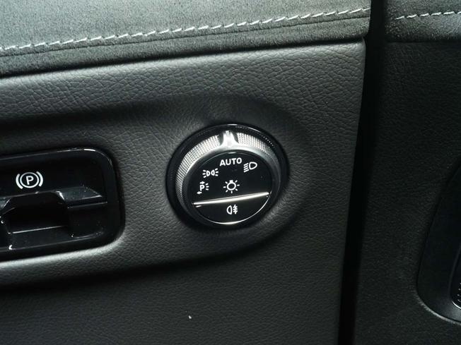 Mercedes-Benz Eqe Photo 16